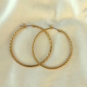 Gold Hoop Earrings!